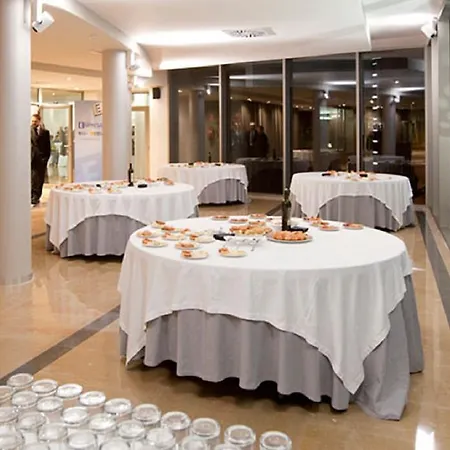 Hotel Hotel Masmonzon 4*