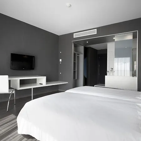 Hotel Masmonzon Hotel 4*