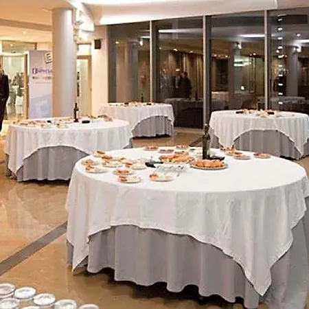 Hotel Masmonzon Hotel
