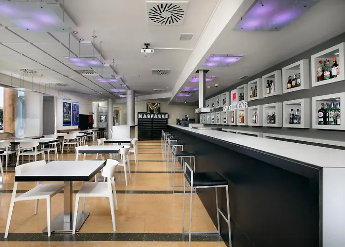 Masmonzon Hotel Monzón