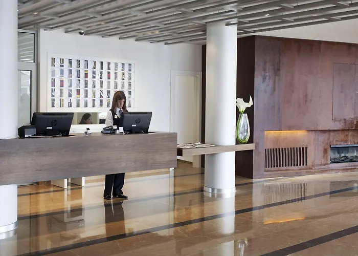 Masmonzon Otel Monzón